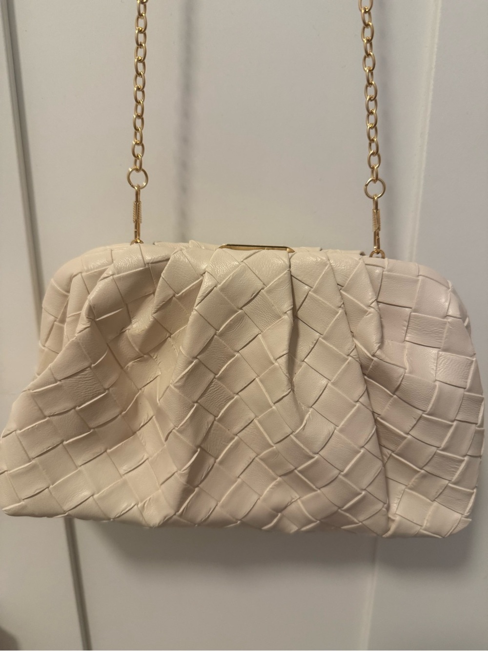 Woven Cream Shoulder Clutch with Gold Chain